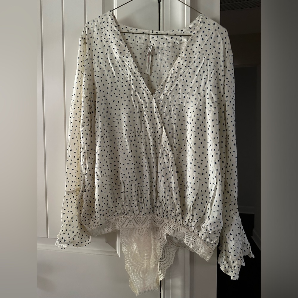 Intimately Free People Ruffle Sleeve V Neck Lace Bottom Bodysuit Size M